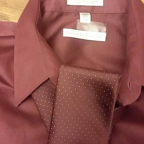 Geoffrey  Beene Other - ***HOST PICK*** Geoffrey Beene Wrinkle Free Shirt